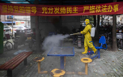 Chiny: 21 nowych przypadków wirusa, 20 dotyczy przybyłych spoza Chin