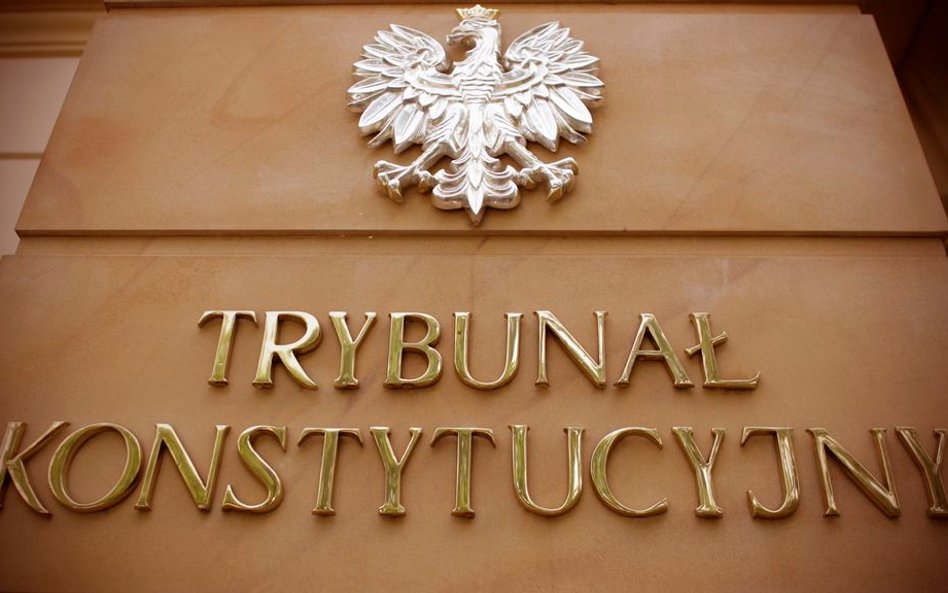 Wyrok Trybunału ws. nowelizacji ustawy o TK: PiS przegrywa, konflikt trwa