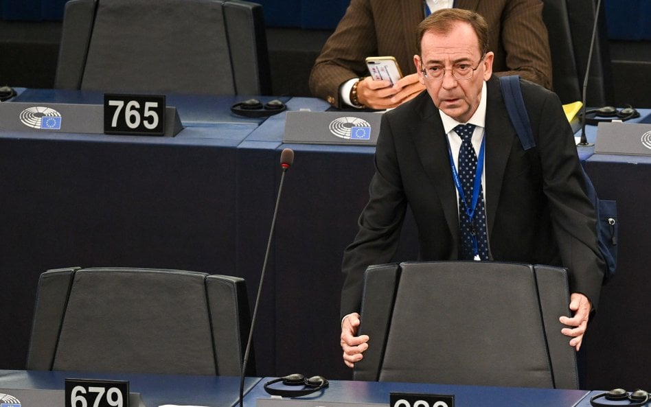 Europoseł Mariusz Kamiński na sali obrad Parlamentu Europejskiego w Strasburgu