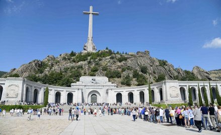 Ostatnie dni kultu Franco