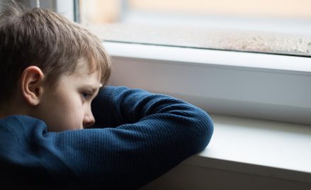 Polscy emigranci tracą dzieci z powodu biedy i przemocy