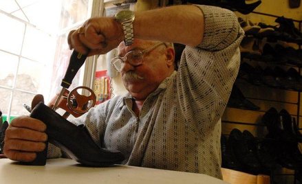 Osoby prowadzące działalność usługową lub usługowo-wytwórczą zapłacą w 2013 r. daninę wyższą o 4 pro