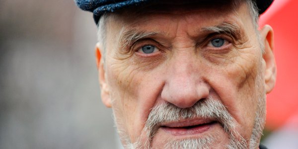 Prokuratura wysłała do sądu akt oskarżenia wobec Antoniego Macierewicza ws. słów o „rosyjskich agentach”