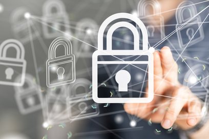 Krótkie, przewidywalne ciągi znaków i schematy znane od lat nadal wygrywają z rozsądkiem.