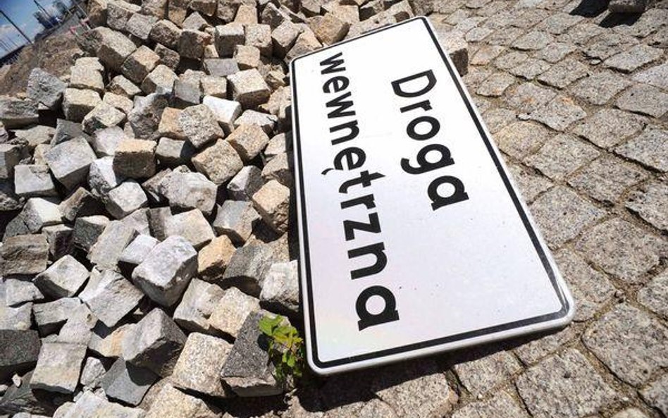 Gminy płacą sobie podatek i tracą subwencje