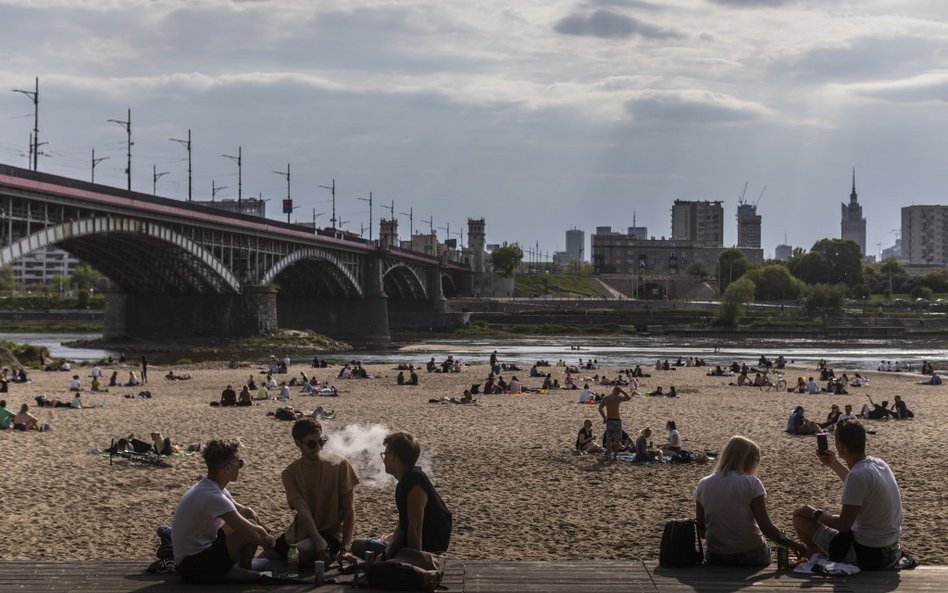 W Warszawie nad Wisłą, 10 maja