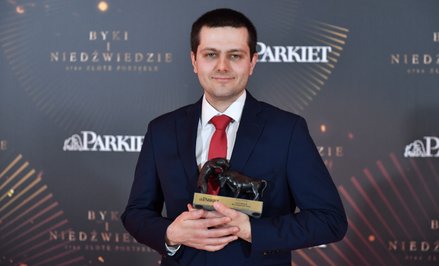 Emil Popławski z BM Pekao trzeci raz z rzędu wygrał ranking „Parkietu” na najlepszego analityka