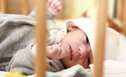 Ból rozstania dziecka i matki