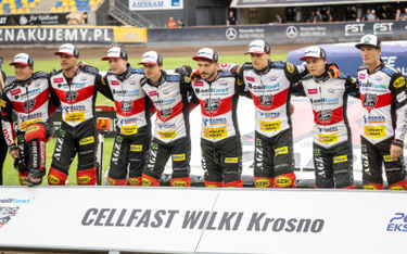 Zawodnicy Cellfastu Wilki Krosno (od lewej): Andžejs Ļebedevs, Denis Zieliński, Szymon Bańdur, Krzys