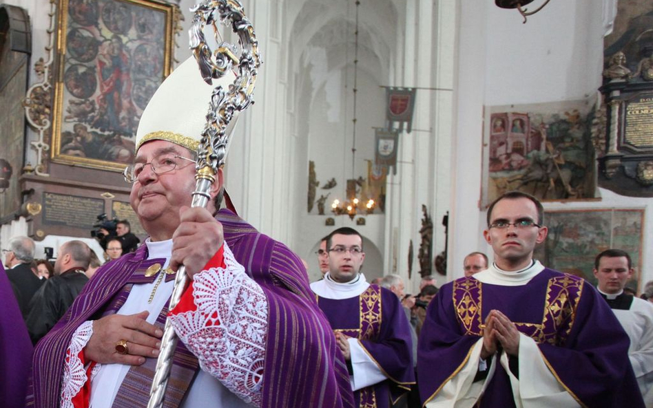 Po premierze "Tylko nie mów nikomu": Pora na głos wiernych