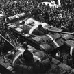 Czołg na ulicach Pragi w 1968 r.
