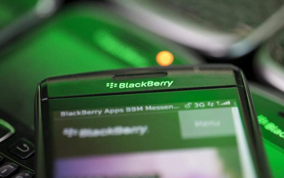 Blackberry wychodzi na prostą
