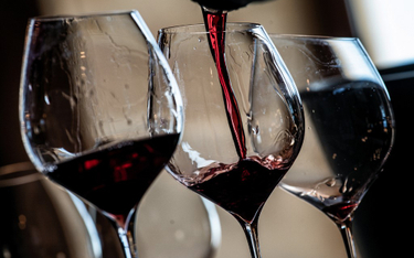 Francuzi przerobią wino na żel do dezynfekcji