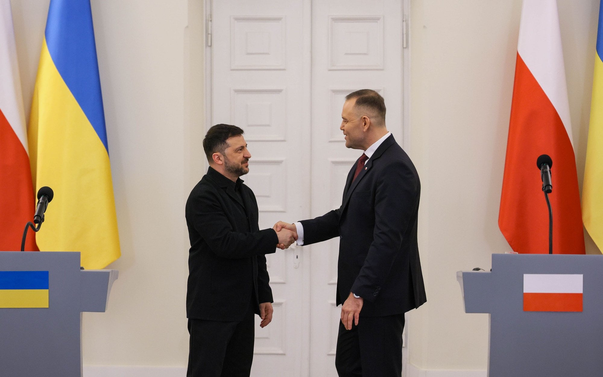 Order Orła Białego odebrany czy Zełenski się go zrzekł? Opinie ekspertów podzielone