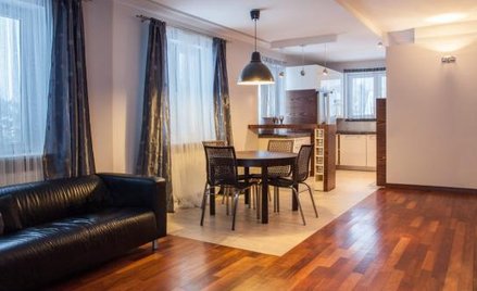 Klienci wyciągają oszczędności z nisko oprocentowanych lokat i decydują się na inwestowanie w mieszk