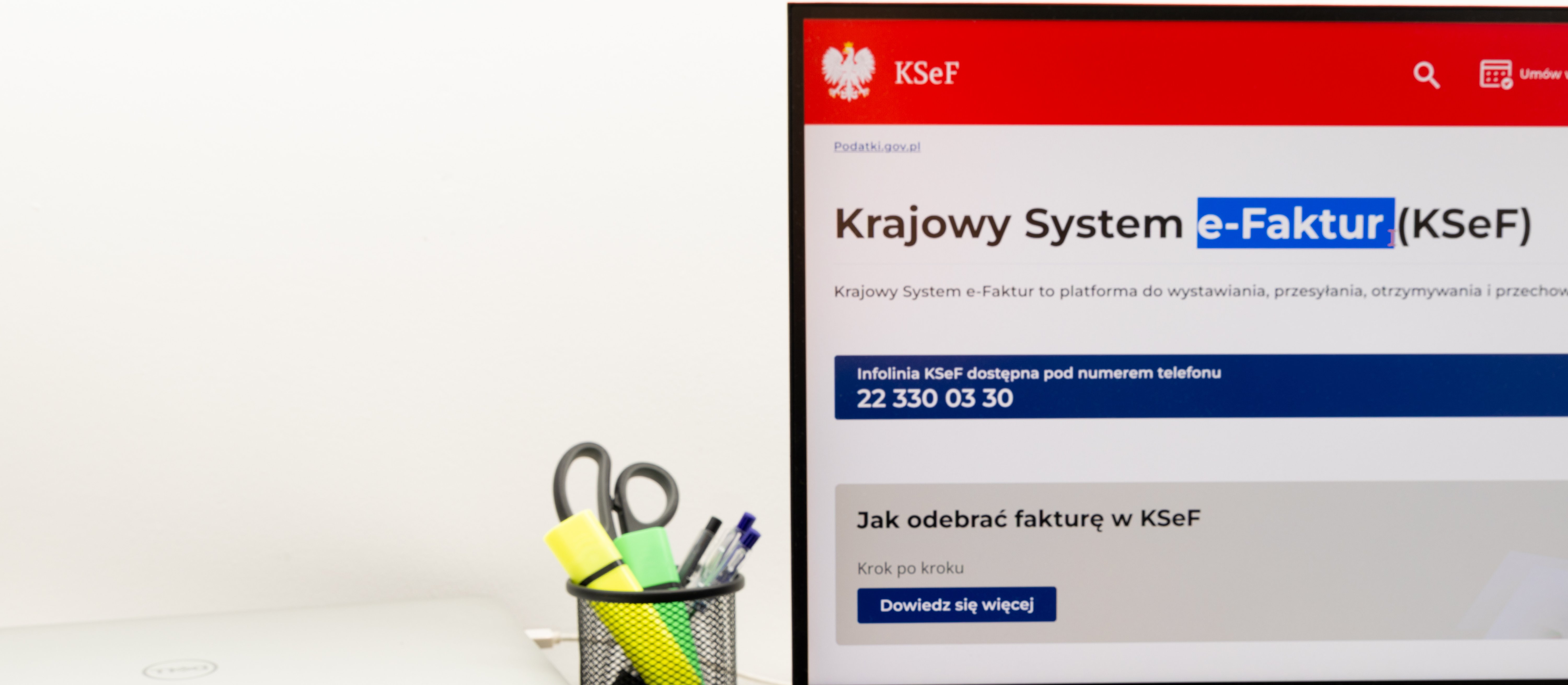 KSeF zalewa firmy korektami. Firmy coraz dłużej czekają na pieniądze