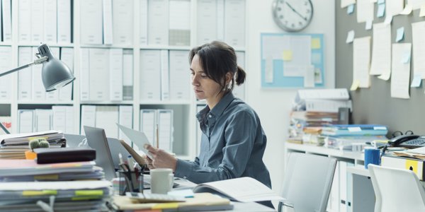 Forma pisemna powoli znika z kodeksu pracy