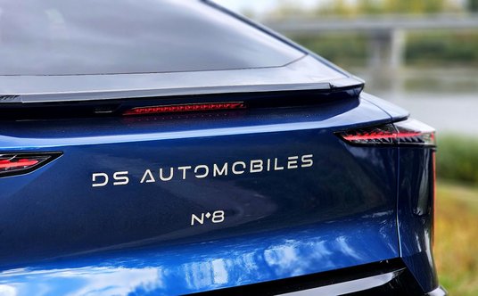 DS N°8