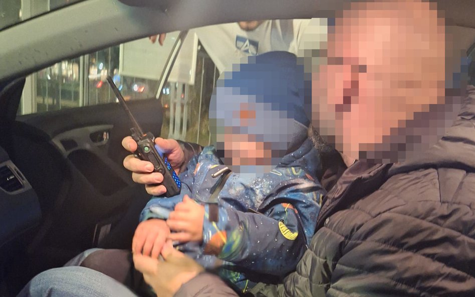 Odnaleziono zaginionego dziadka z trzylatkiem. Szybka akcja policji
