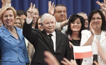 Podczas konwencji we Wrocławiu Jarosław Kaczyński prezentował kobiety startujące z list PiS. Na zdję
