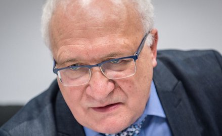 Nie widzę przeciwwskazań do przeprowadzenia wyborów powszechnych - mówi prof. Simon