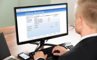 Bezpieczniejszy przelew: reforma usług płatniczych w internecie