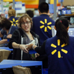 Wal-Mart podwyższy płace dla pół miliona pracowników