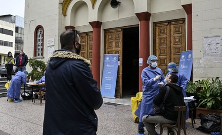 Koronawirus. Grecja: Lekarze z sektora prywatnego mają walczyć z COVID