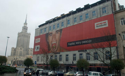 Baner nie zabierze światła lokatorom budynków