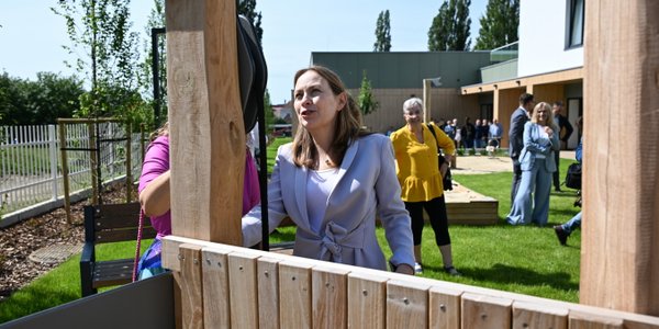Poland receives 31 billion PLN from KPO for new schools, hospitals, buses