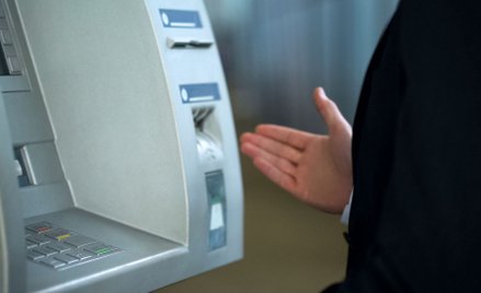 Niepokojąco częste przerwy w dostępie do e-konta. Rzecznik Finansowy pyta o to banki