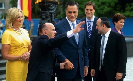 Mitt Romney był też wczoraj przed pomnikiem Bohaterów Getta