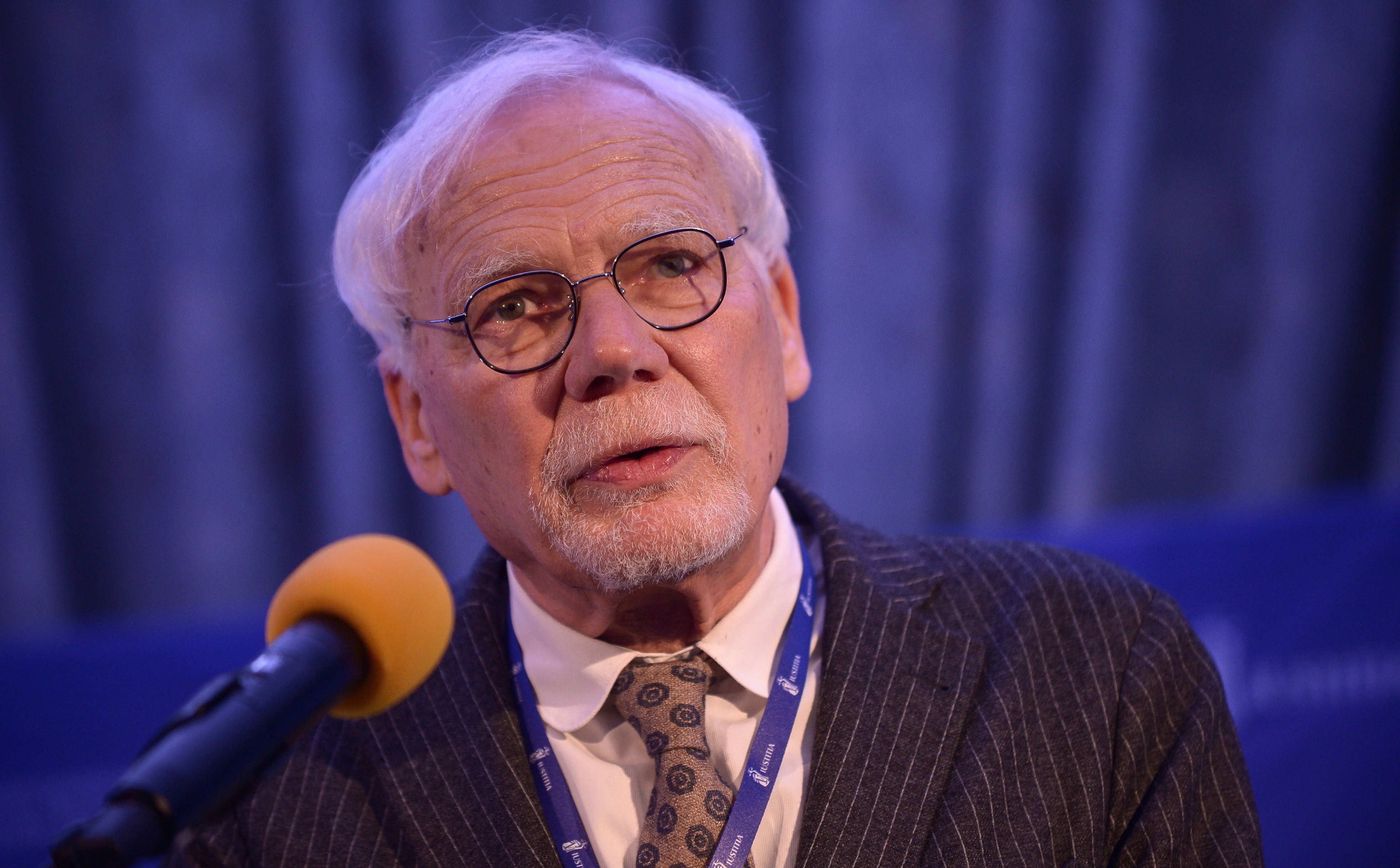 Prof. Safjan o zaprzysiężeniu Karola Nawrockiego: precyzuję stanowisko, bo zmieniły się okoliczności