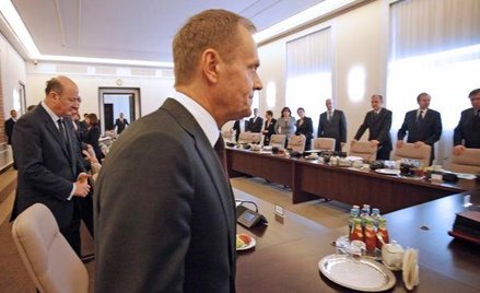 Przyjęliśmy wstępny plan dochodów i wydatków na 2012 rok – poinformował premier Donald Tusk po posie