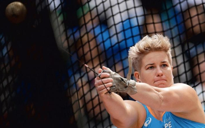 Rekordzistka świata i dwukrotna mistrzyni olimpijska w rzucie młotem Anita Włodarczyk zyskała rok na