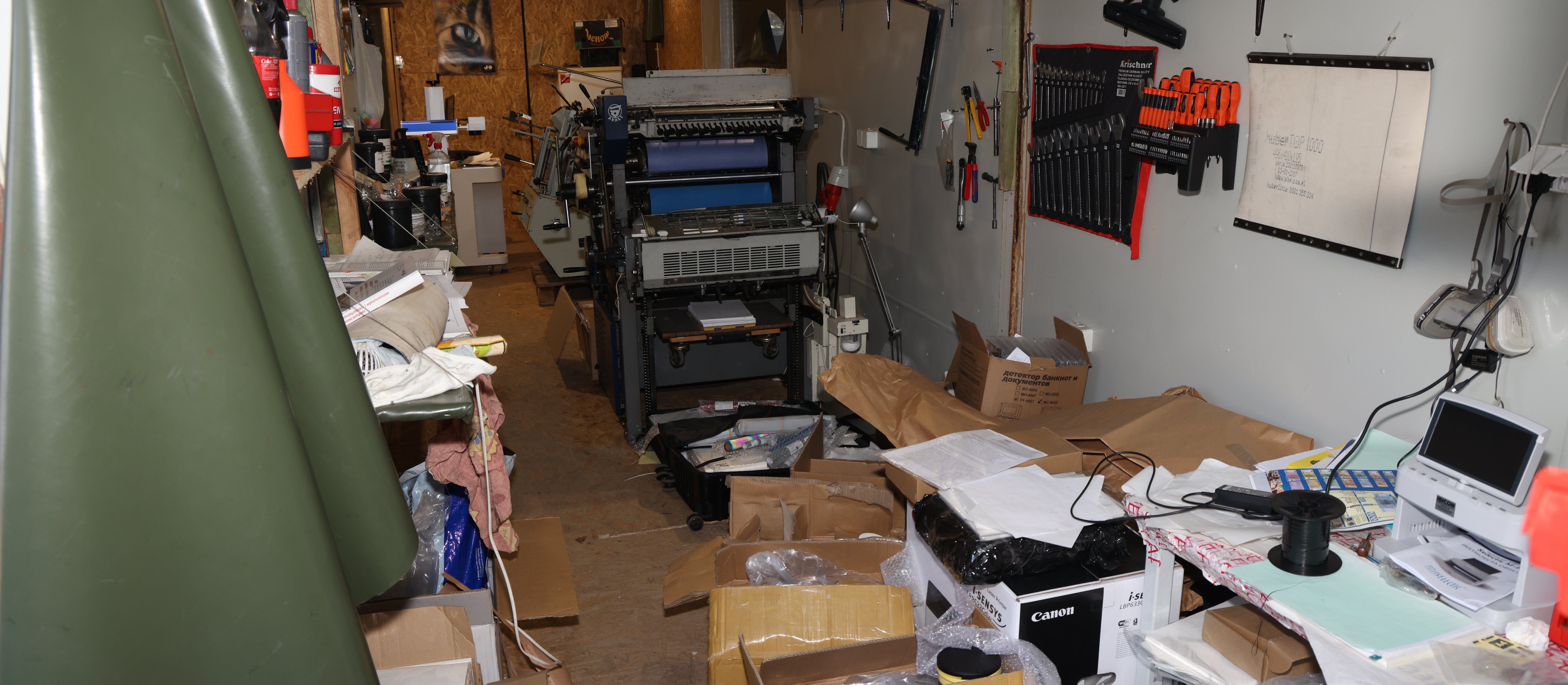 Akcja ABW na Mazowszu. Fałszerze produkowali miliony euro, chcieli je wywieźć na Ukrainę