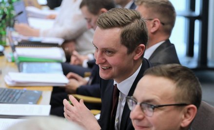 Wiceminister sprawiedliwości i poseł Solidarnej Polski Sebastian Kaleta (2P) wziął udział w czwartko