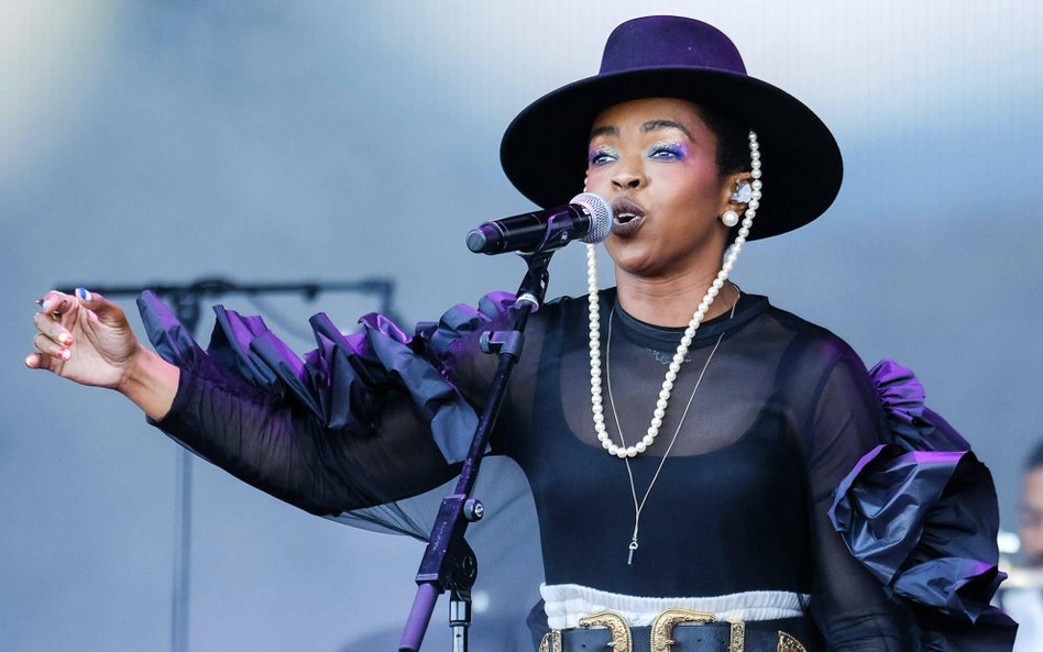 W listopadzie 2023 roku Lauryn Hill odwołała kilka występów. Tłumaczyła to poważnym nadwyrężeniem st