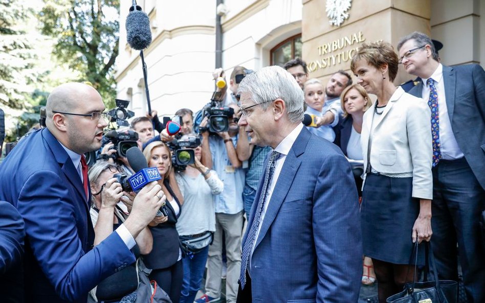 Spotkanie przedstawicieli Komisji Weneckiej z prezesem TK Andrzejem Rzeplińskim. Nz. członkowie Komi