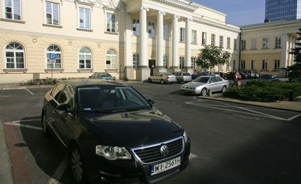 Spór na najwyższym szczeblu władzy