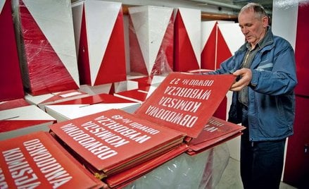 Jeszcze kandydaci na radnych nie zdążyli zapukać do wszystkich wyborców, gdy w magazynach, piwnicach