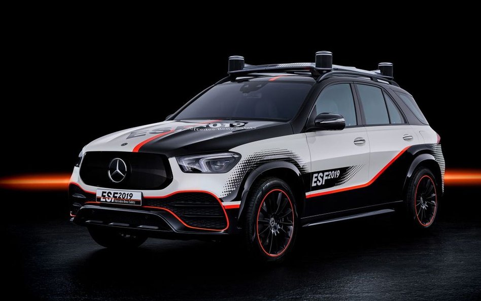 Mercedes ESF 2019: Kolorowa przyszłość