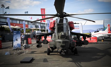 Wojskowy śmigłowiec Leonardo AW249 Fenice na Paris Air Show w Paryżu we Francji, w poniedziałek 16 c