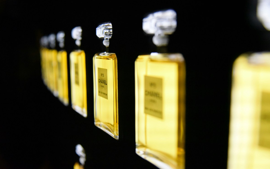 Przedstawiciele Chanel podkreślali, że ze względu na ponad stuletnią historię perfum Chanel No. 5, c