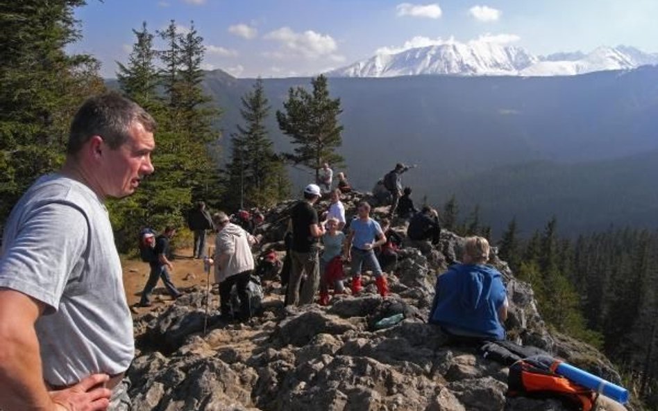 Tatry przeżywają oblężenie, korki na szlakach