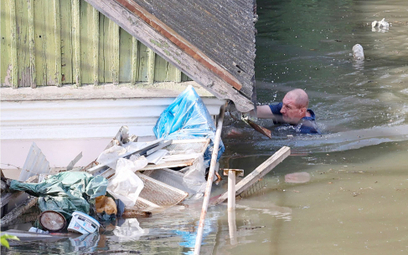 Powódź już dotknęła prawie 60 miejscowości, niektóre w całości znalazły się pod wodą – trzy czwarte 