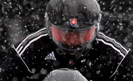 Adidas przenosi produkcję z Chin do Birmy