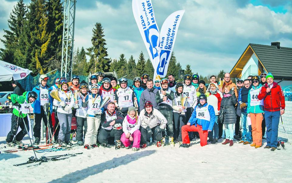 Uczestnicy zawodów IDM w Bukowinie