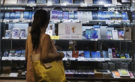Moda na „drugie życie” smartfonów