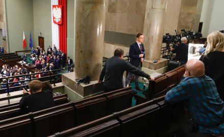 Pomysł ograniczenia dostępu dziennikarzy do galerii sejmowej jest pogwał- ceniem konstytucji – uważa